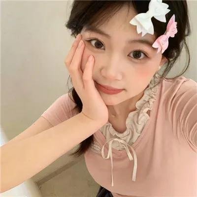 戴面具的女人